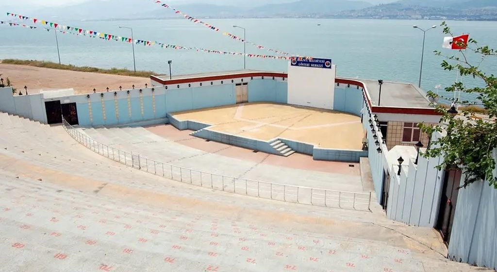 Derince Gösteri Merkezi