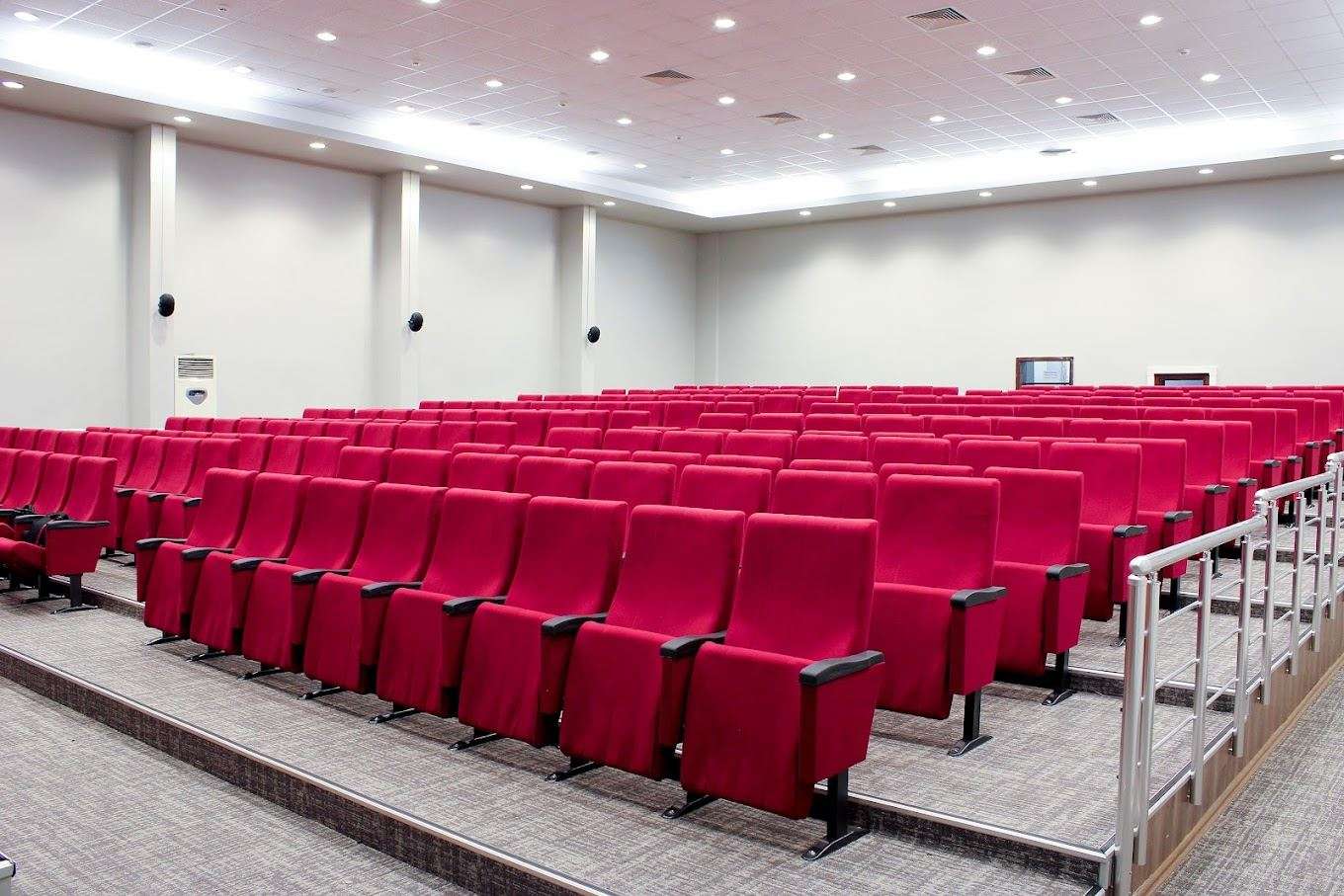 Kadıköy Eğitim Sahnesi