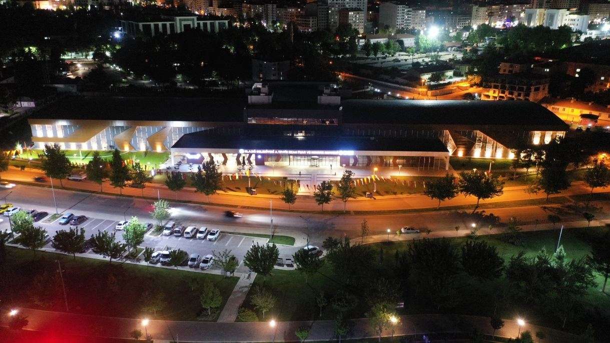 Elazığ Ahmet Tevfik Ozan Fuar ve Kongre Merkezi