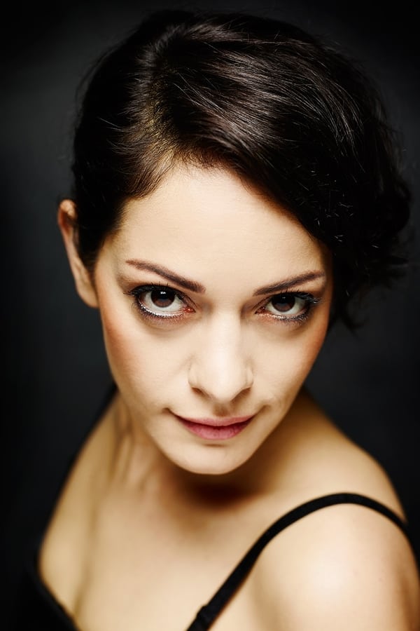 Sezin Akbaşoğulları 