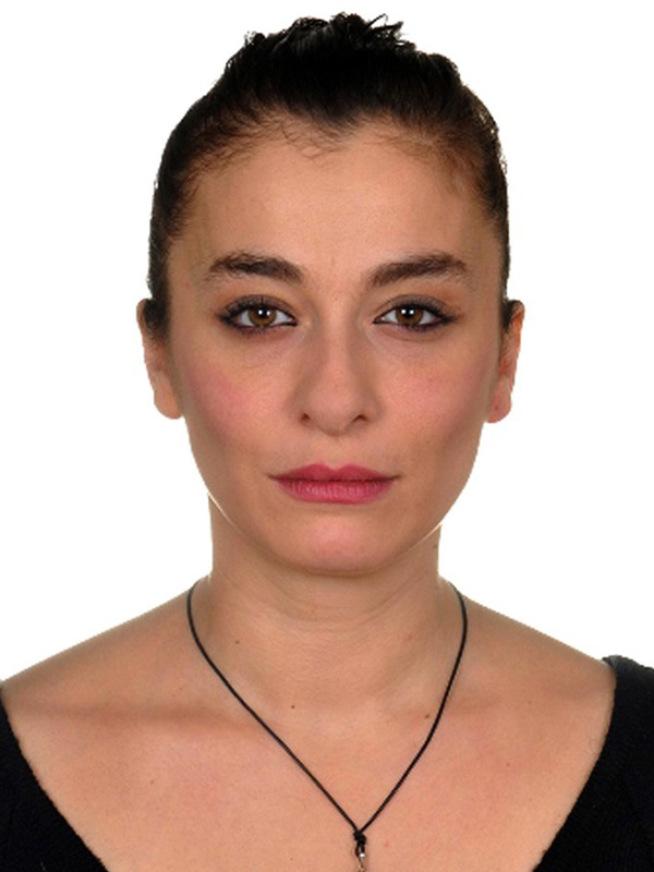 Özge Midilli 