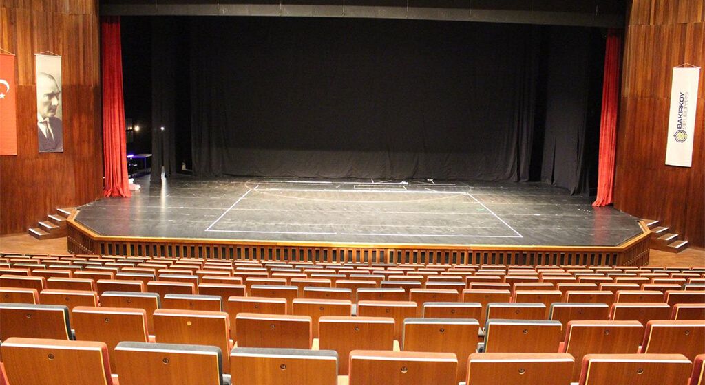 Bakırköy Belediye Tiyatrosu Leyla Gencer Sahnesi