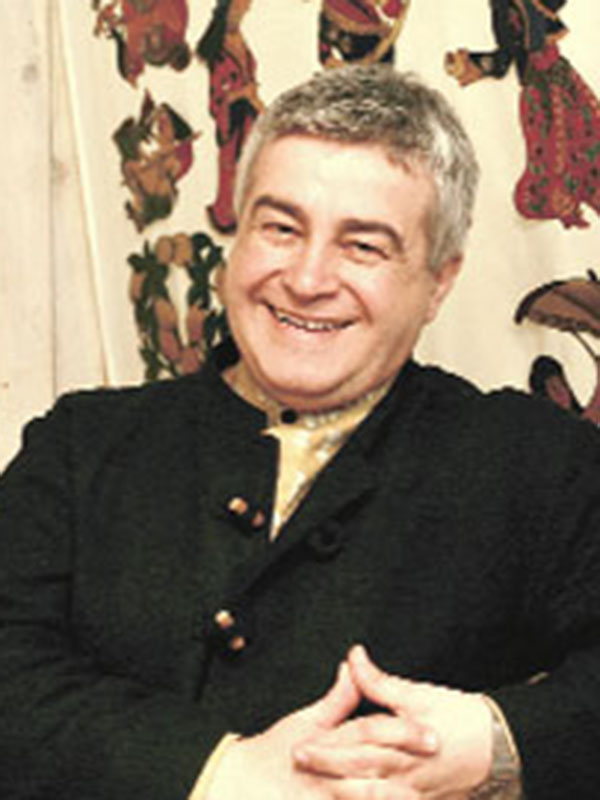 Cengiz Özek 