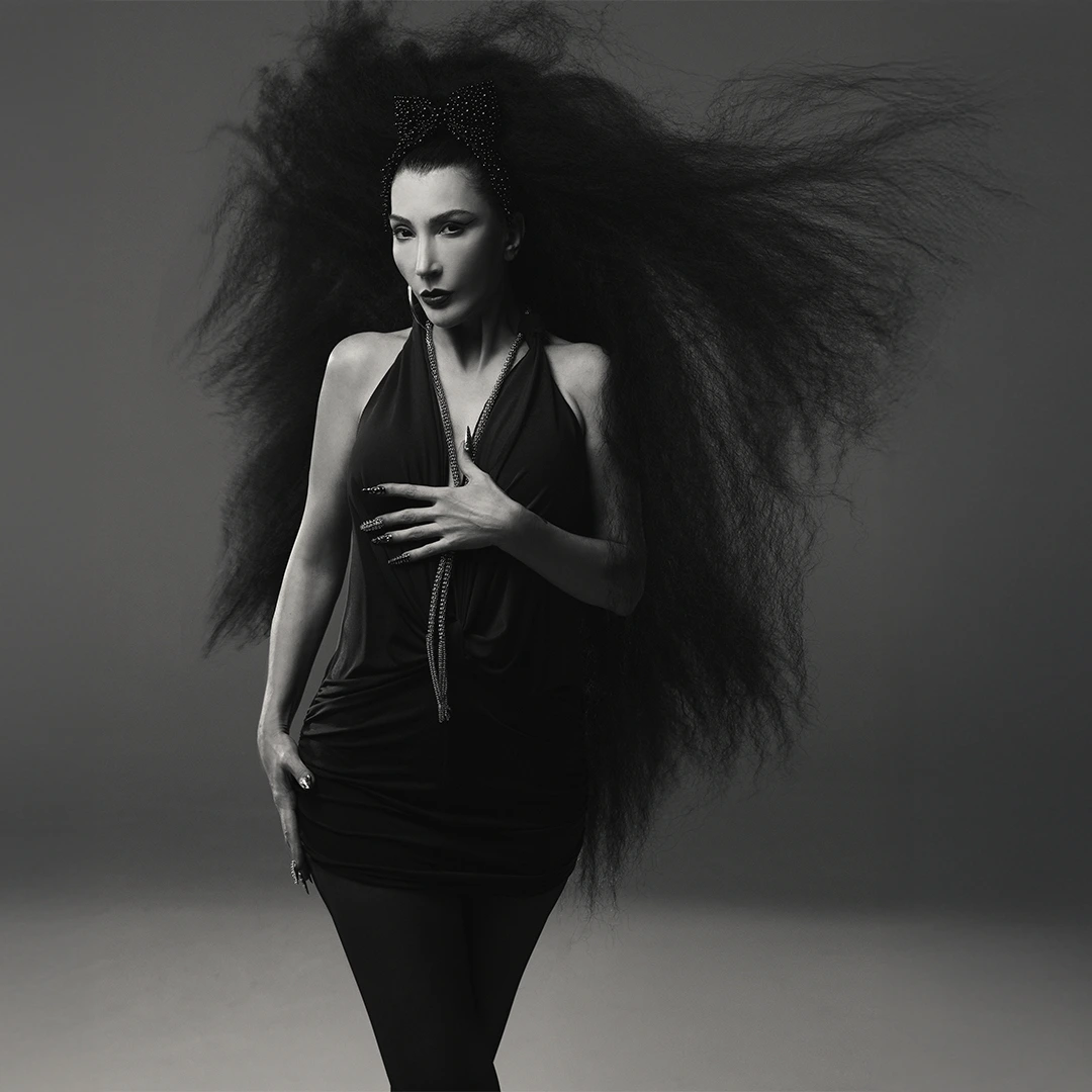 Hande Bizi Sezen'e Götür