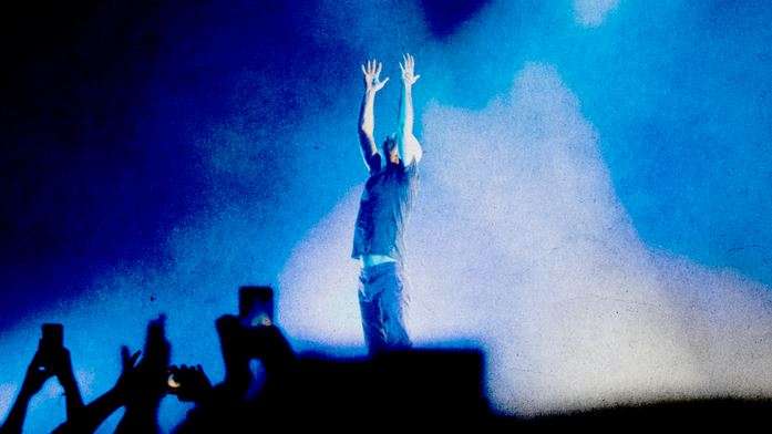 PSM Loves Summer By %100 Müzik: MOBY