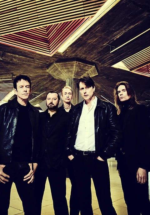 %100 Muzik Sunar: Suede