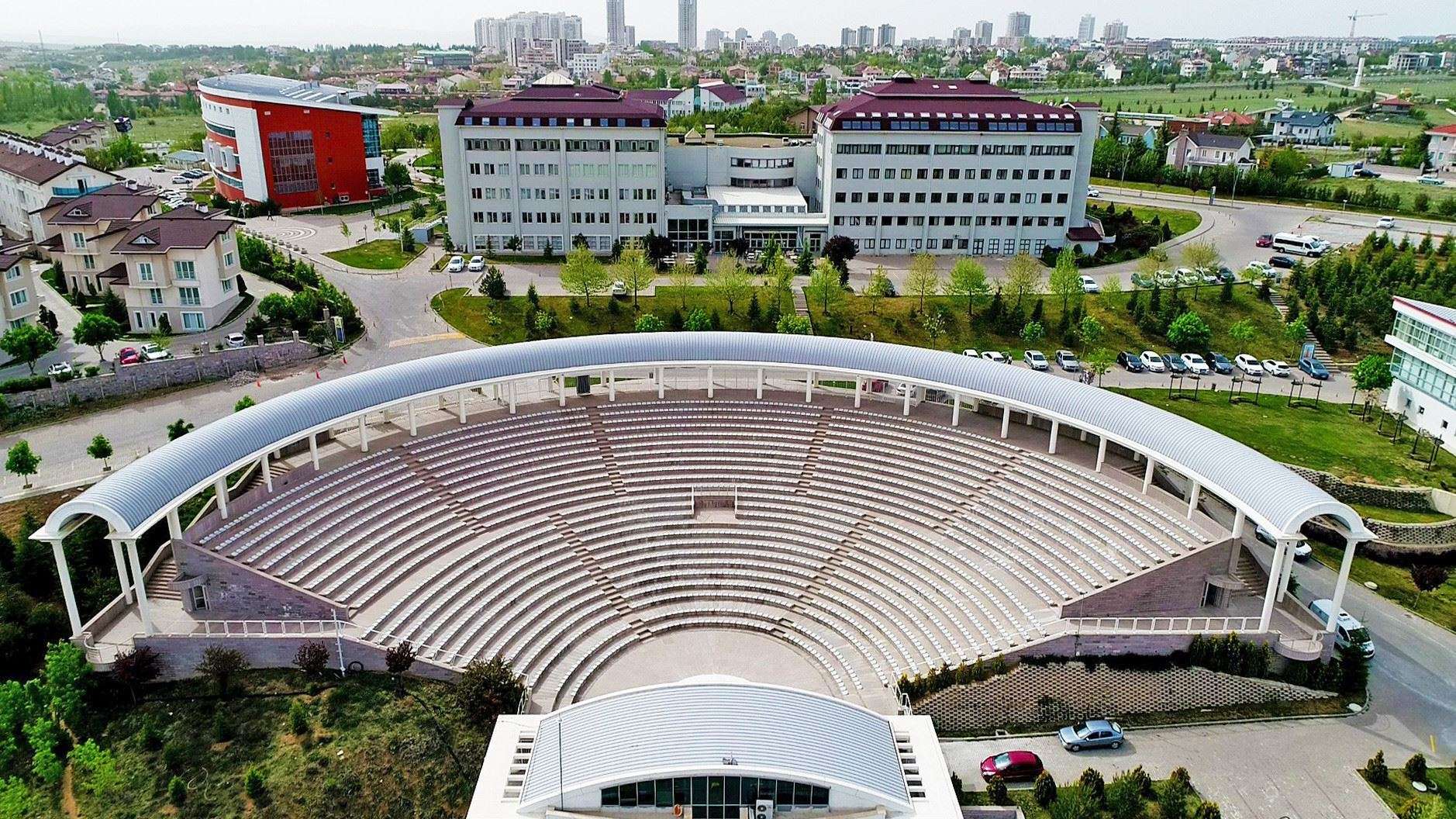 Atılım Üniversitesi Amfi Tiyatro