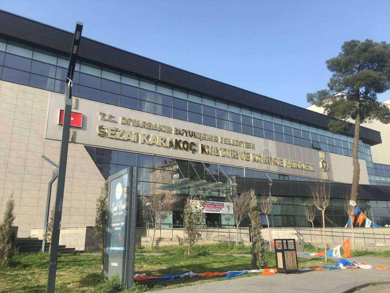 Diyarbakır Sezai Karakoç Kültür Merkezi