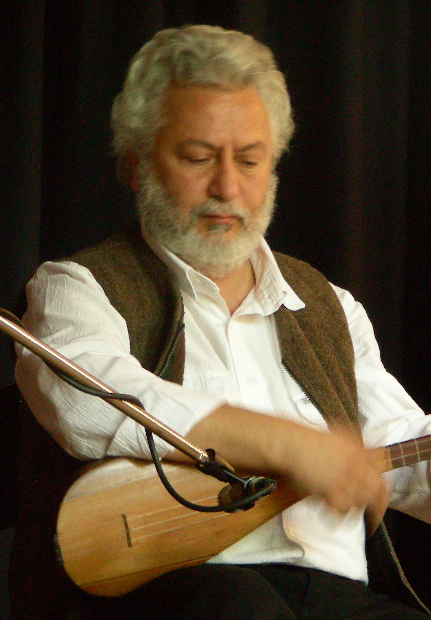 erkan oğur