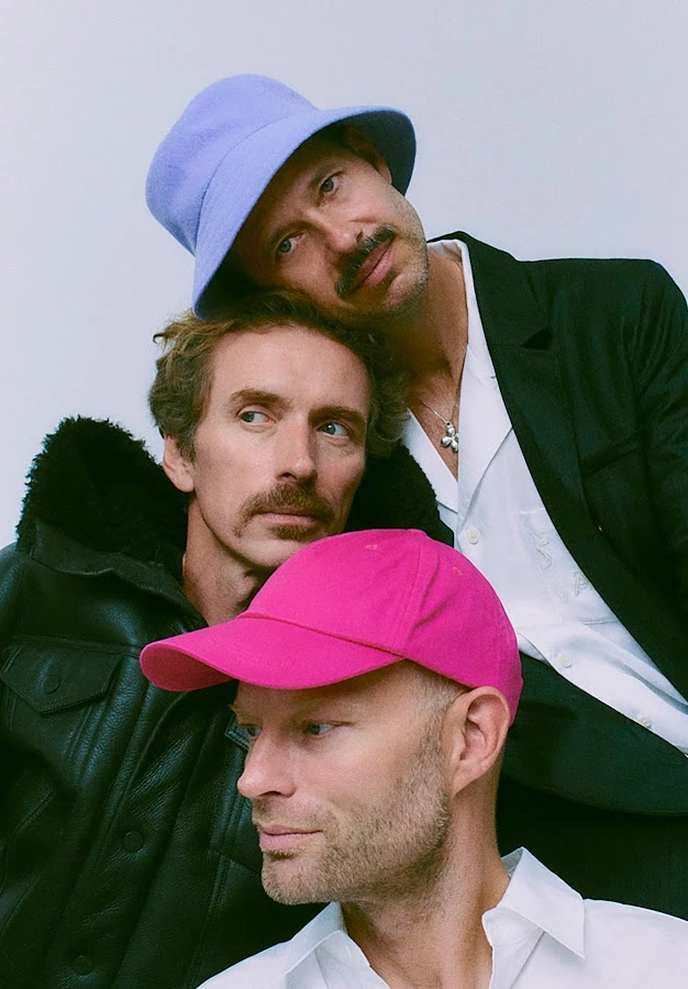 whomadewho
