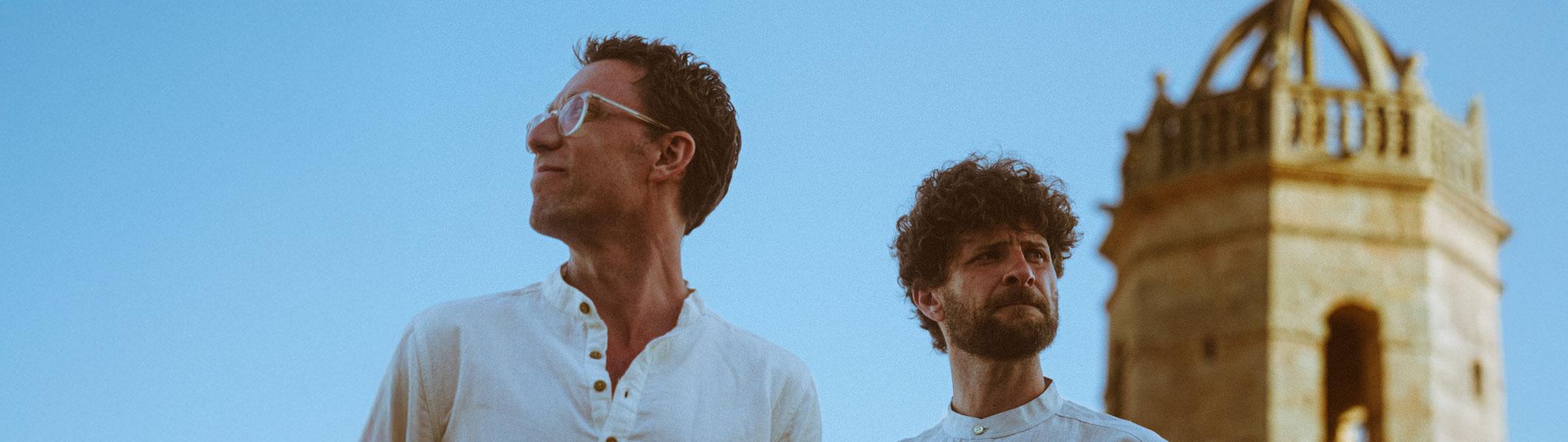 +1 Sunar: Pozitif Vibrations: Bill Laurance & Michael League