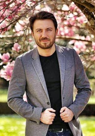 tolga gulec