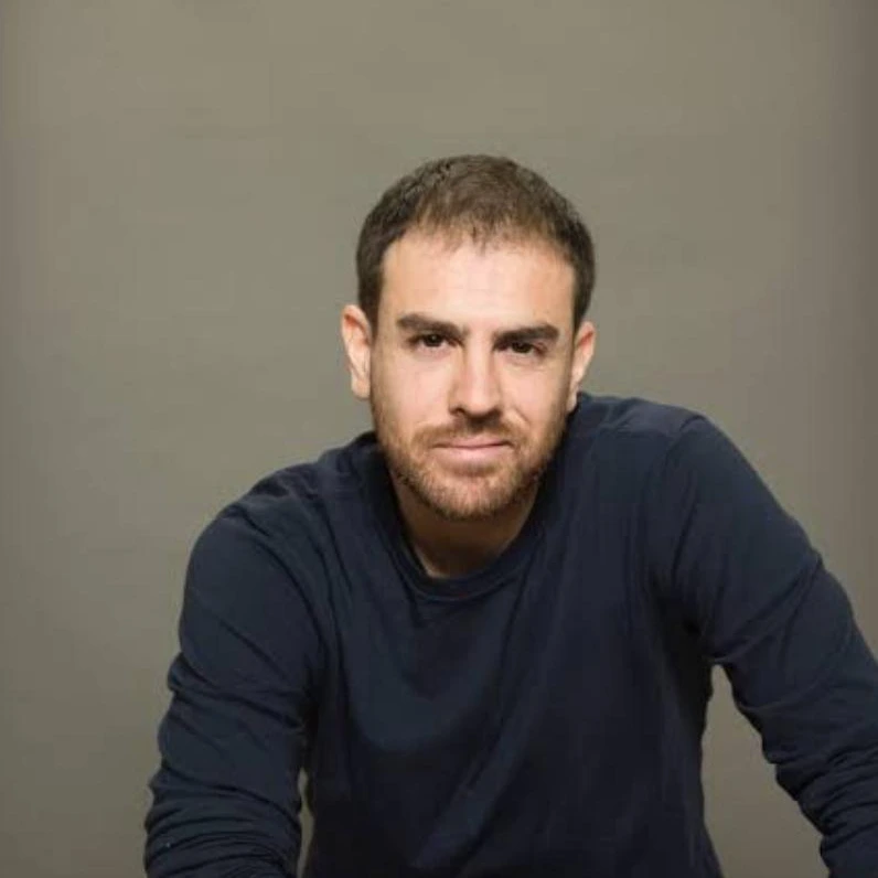 Bir Adamla İlişkiler