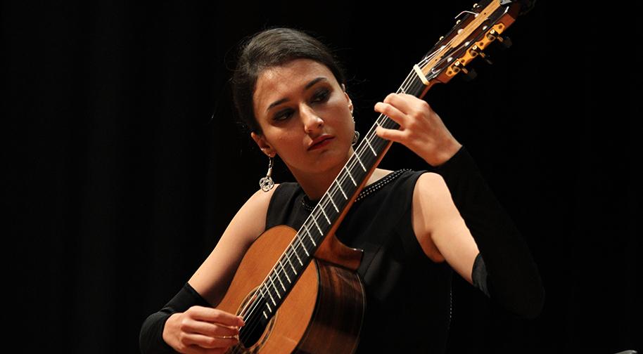 Begül Erhan Gitar Resitali