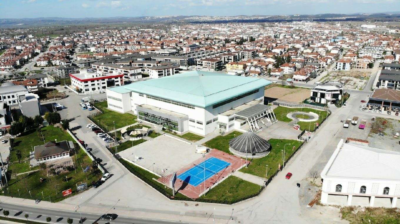 Serdivan Kapalı Spor Salonu