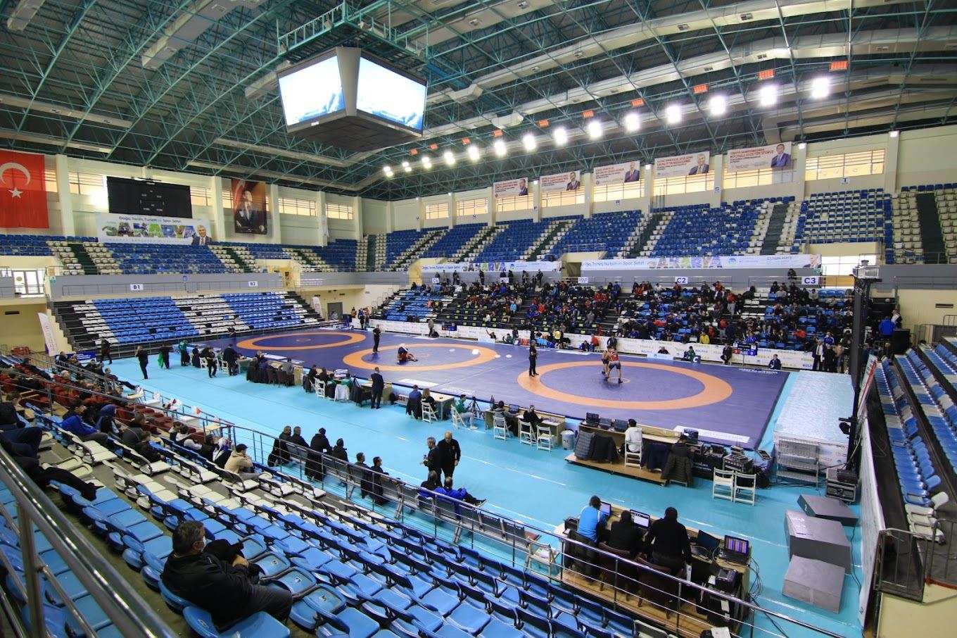 Serdivan Kapalı Spor Salonu