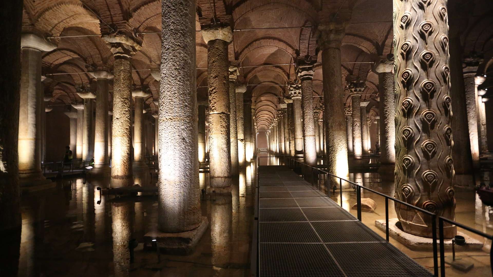 Yerebatan Sarnıcı | The Basilica Cistern