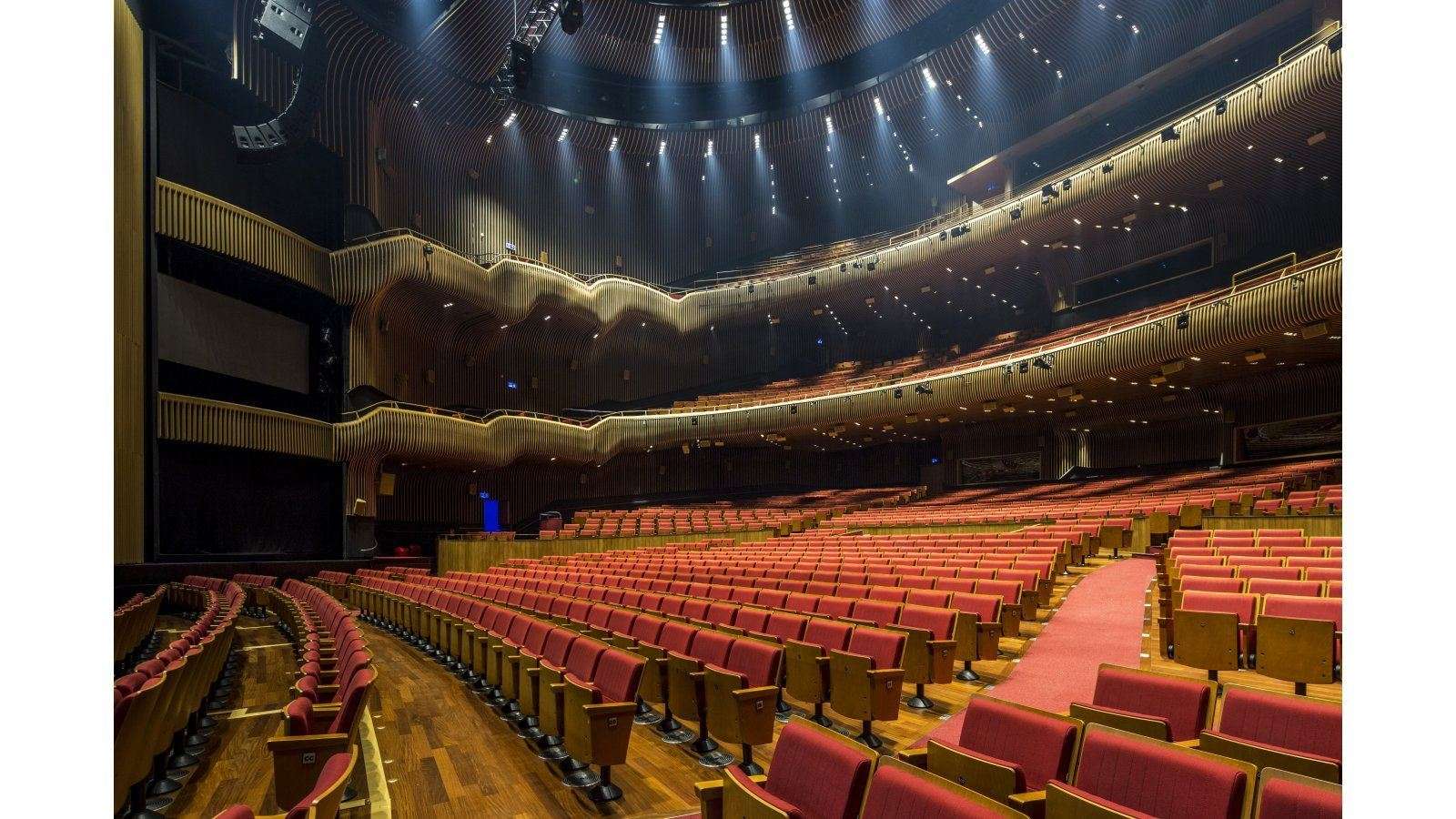 Zorlu PSM - Turkcell Sahnesi - İstanbul