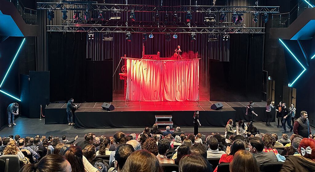 İstinyeArt %100 Performans Arena