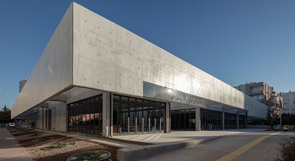 Antalya Türkan Şoray Kültür Merkezi