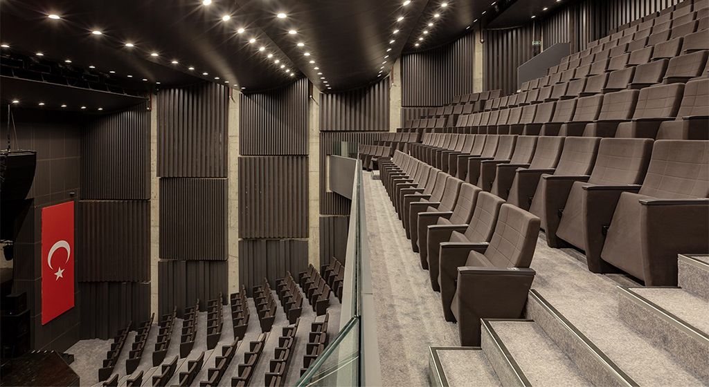 Antalya Türkan Şoray Kültür Merkezi