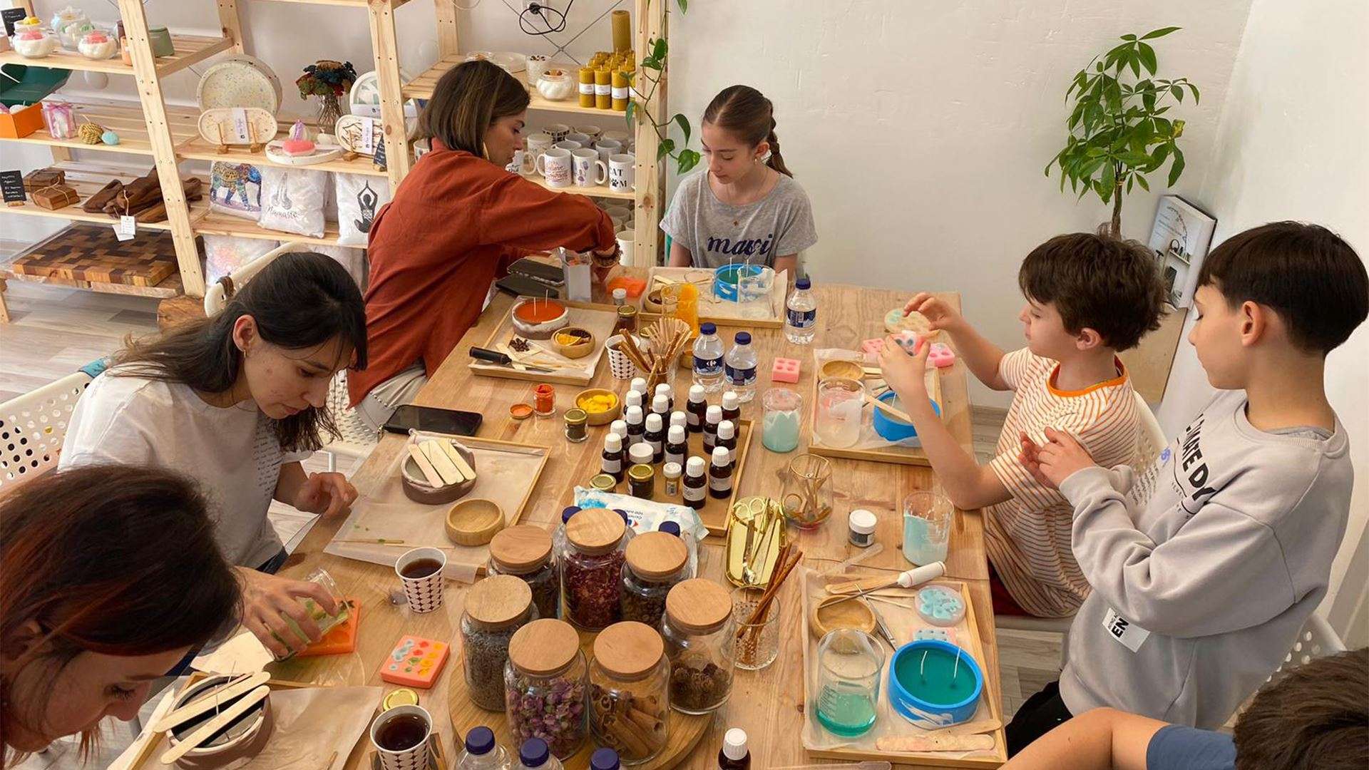 Ona Değer Art & Design Gift Store