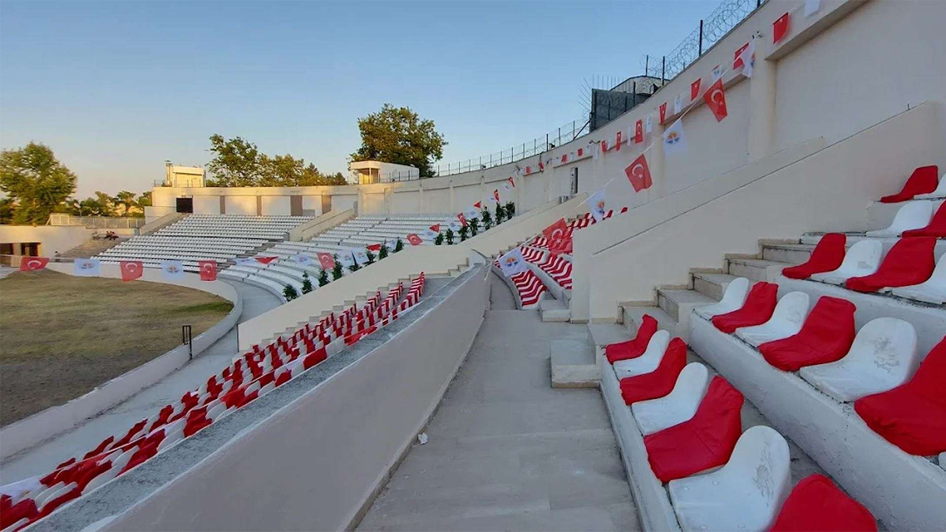 Mimar Sinan Açıkhava Tiyatrosu