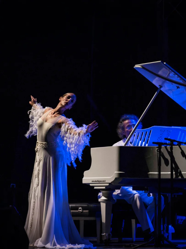 Mercan Selçuk Dans Topluluğu Babamın Şarkıları Modern Bale