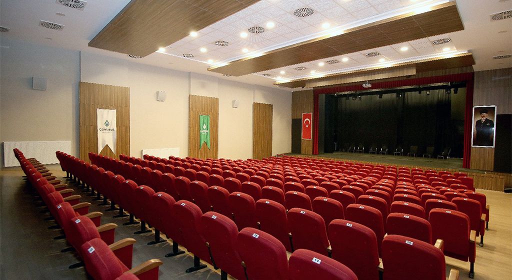 Çankaya Belediyesi Yılmaz Güney Sahnesi