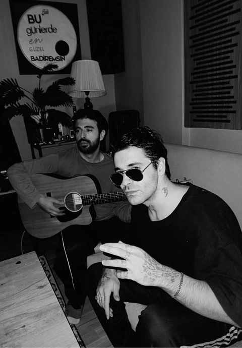 Kendimden Hallice Akustik Konseri